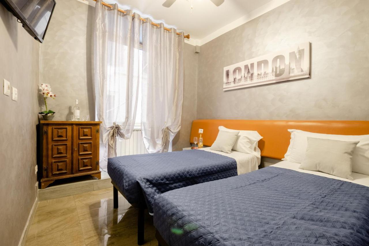 4-bdr Among Colosseum&termini 10-people Apartment Rom